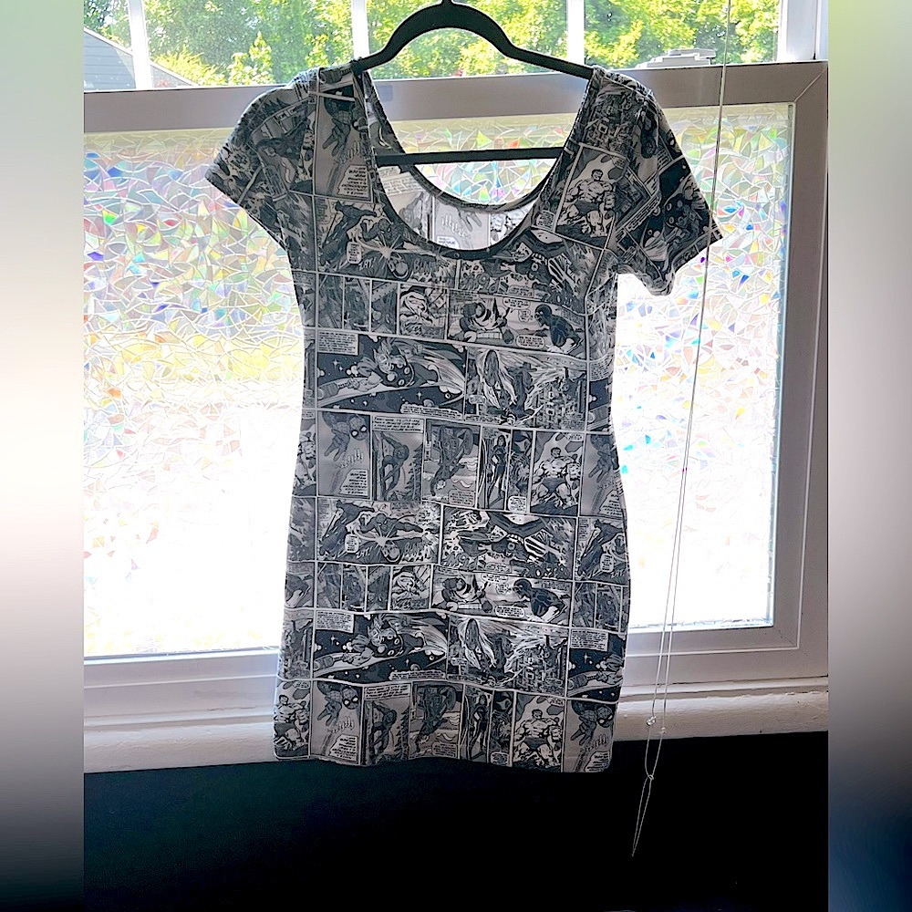 Marvel comic book t-shirt dress. Size large.
